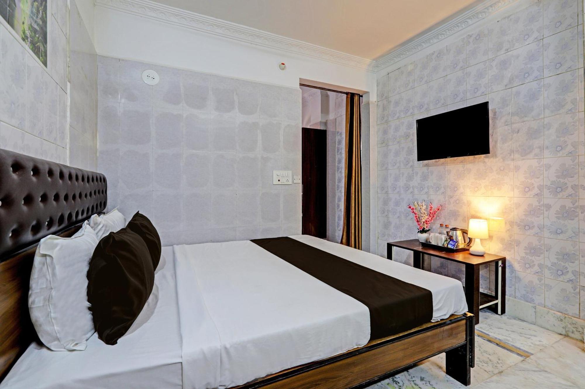 Hotel O Golden Pride Шемшабад Екстер'єр фото